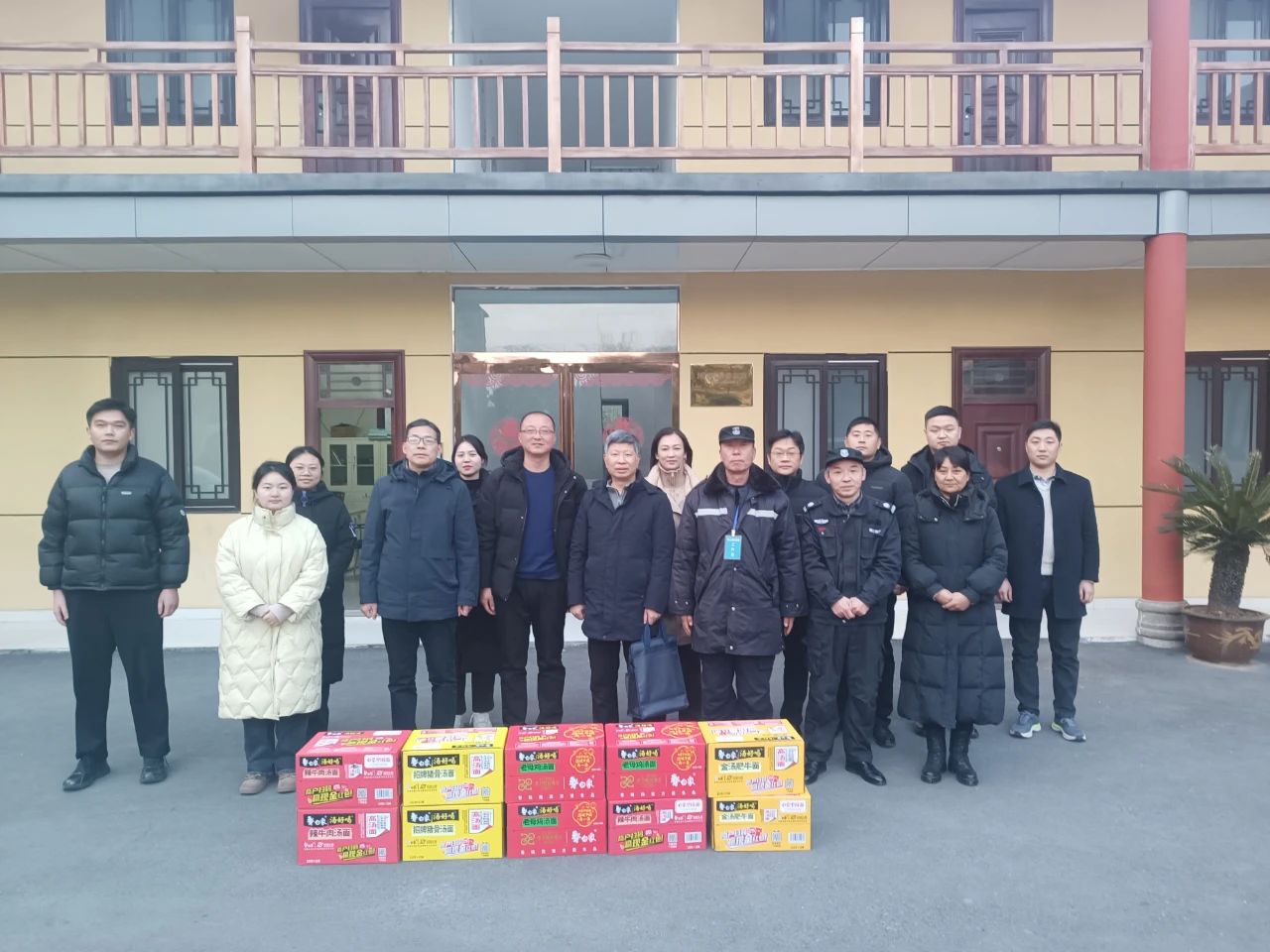 機(jī)關(guān)黨員一線行 建言獻(xiàn)策助運(yùn)營(yíng) | 信陽(yáng)華信建投集團(tuán)開展第28期“機(jī)關(guān)黨員到一線”活動(dòng)